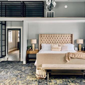luxurious bedroom