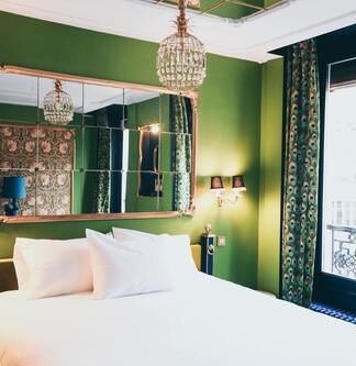 luxurious bedroom